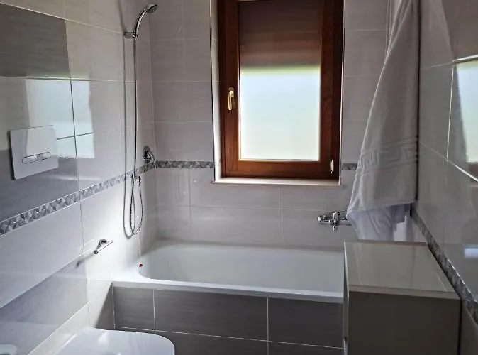 Pensión Le Querce Teggiano