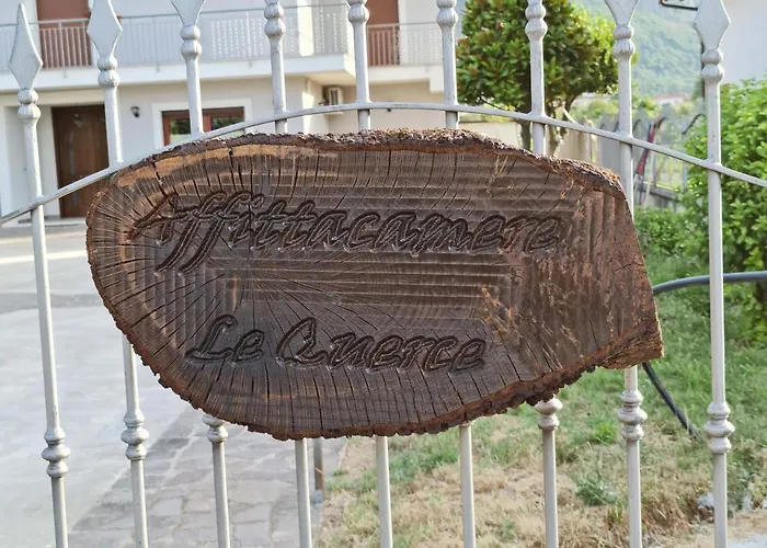 Pensión Le Querce Teggiano